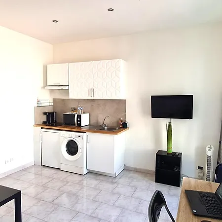 Apartment - Cosy Hypercentre A 500m De La