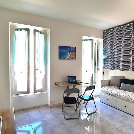 Apartment - Cosy Hypercentre A 500m De La
